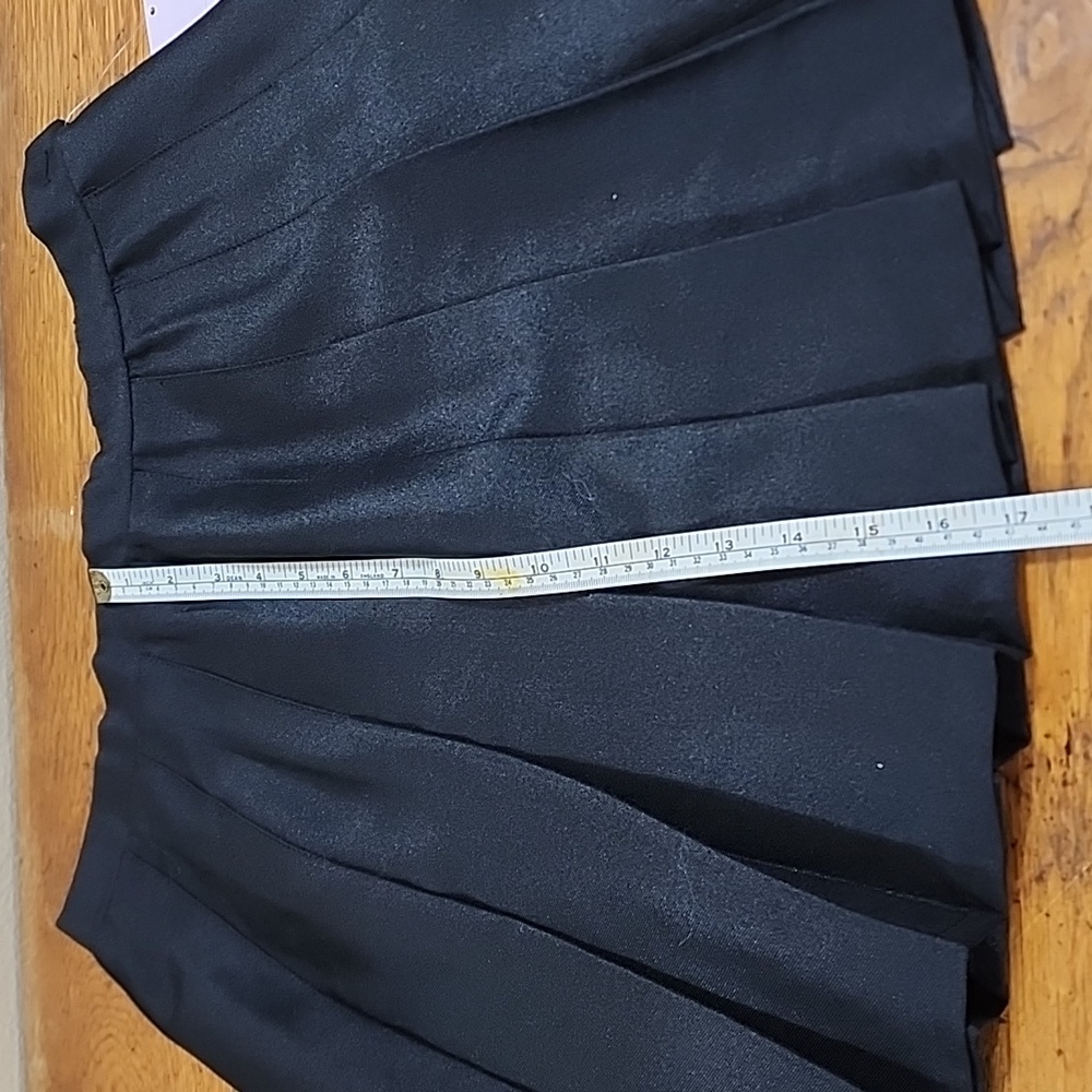 NWT Wild Fable Pleated Black Mini Skirt Sz. Med - Picture 8 of 8